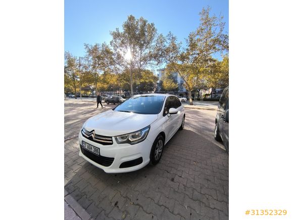 Acil Sahibinden Citroen C4 1.6 HDi Confort 2015 Model