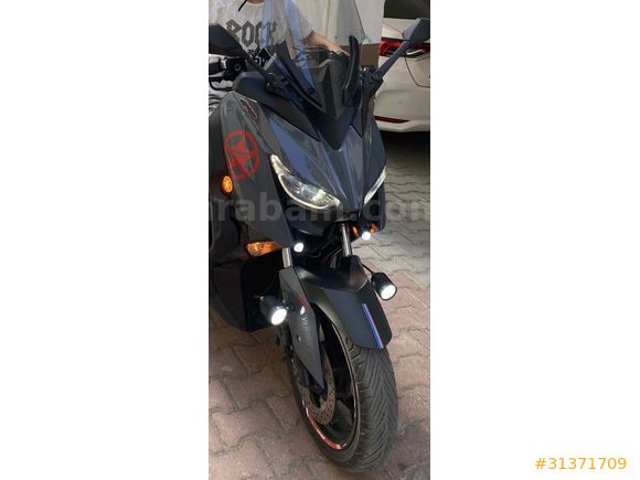 X-Max 250 Tech Max dolular dolusu