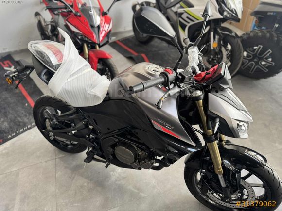 TOPALOĞLU MOTORS'DAN RKS SRK 250 S