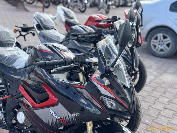 TOPALOĞLU MOTORS'DAN RKS SRK125-R 2025
