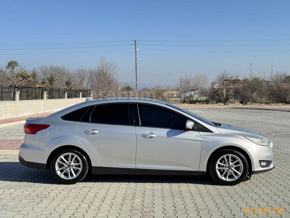 Sahibinden Ford Focus 1.6 Ti-VCT Style 2014 Model 