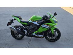 Sahibinden Kawasaki Ninja ZX-4RR