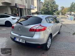 2013 MEGANE 1.5 DİZEL OTOMATİK İCON PAKET