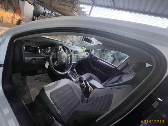 Sahibinden Volkswagen Jetta 1.4 TSi Comfortline 2013 Model Aydın 128.000 km Beyaz