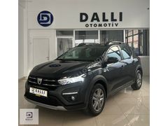 HATASIZ BOYASIZ SANDERO STEPWAY PRESTİGE 75 BİN KM OTM