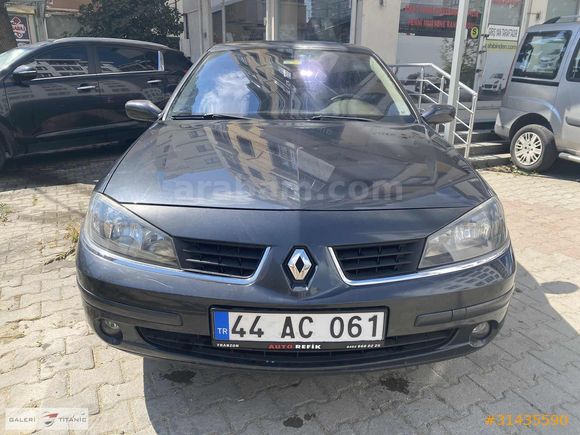 2008 LAGUNA HASAR KAYITSIZ-TEK PARÇA BOYALI-LPG'Lİ-DÜŞÜK KM