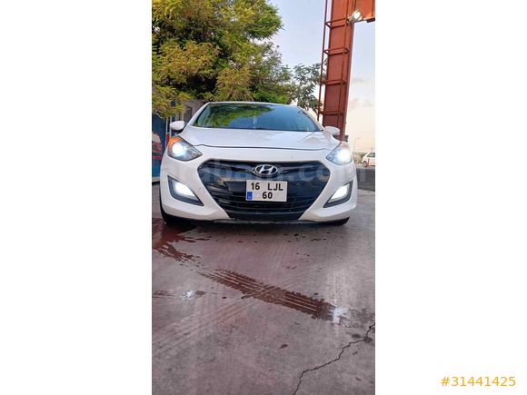 Sahibinden Hyundai i30 1.6 CRDi Style 2012 Model 