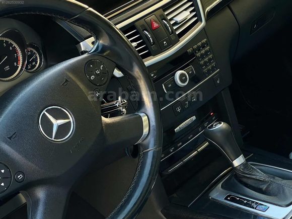 TEKNİK AUTO'DAN CAM TAVAN E200 CGİ 2010 MODEL DÜŞÜK KM