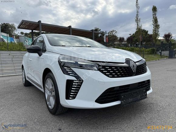 2025 HEMEN TESLİM OTOMATİK VİTES CLİO %20 FATURALI