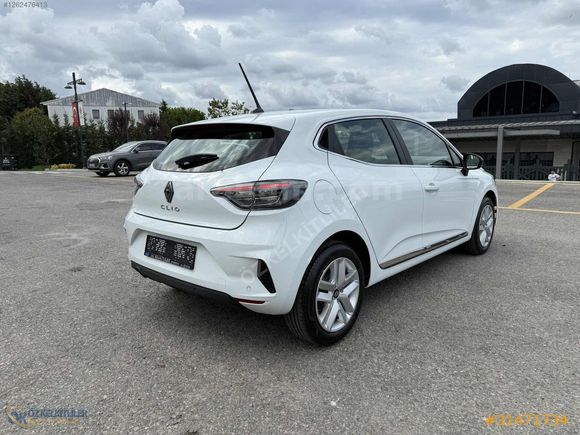 2025 HEMEN TESLİM OTOMATİK VİTES CLİO %20 FATURALI