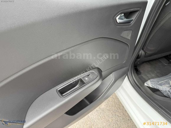 2025 HEMEN TESLİM OTOMATİK VİTES CLİO %20 FATURALI