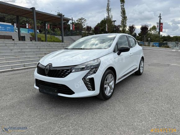 2025 HEMEN TESLİM OTOMATİK VİTES CLİO %20 FATURALI