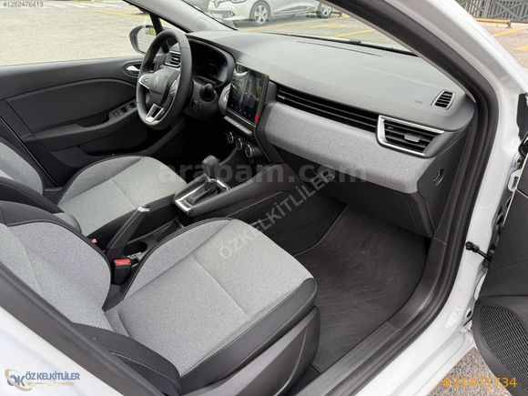 2025 HEMEN TESLİM OTOMATİK VİTES CLİO %20 FATURALI