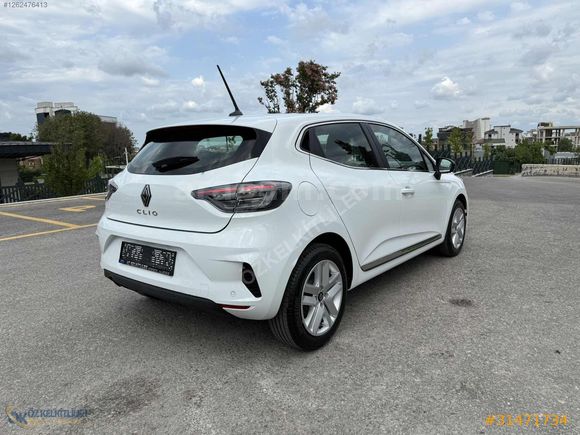 2025 HEMEN TESLİM OTOMATİK VİTES CLİO %20 FATURALI