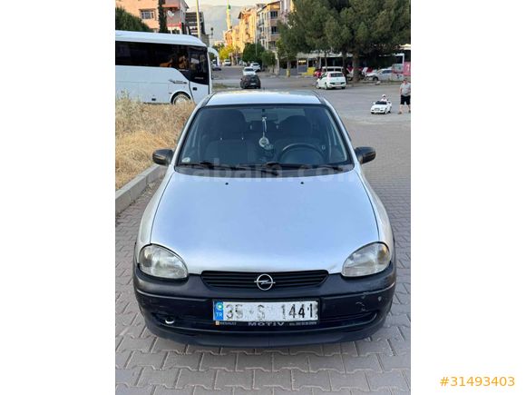 Değişensiz Bakımlı Yeni Muayeneli 1.2 16V Temiz Corsa