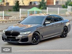 _MTN OTOMOTİV_2022 BMW 5.20i 50th-ALVİTE GRİ-TABA-OTONOM-VAKUM-