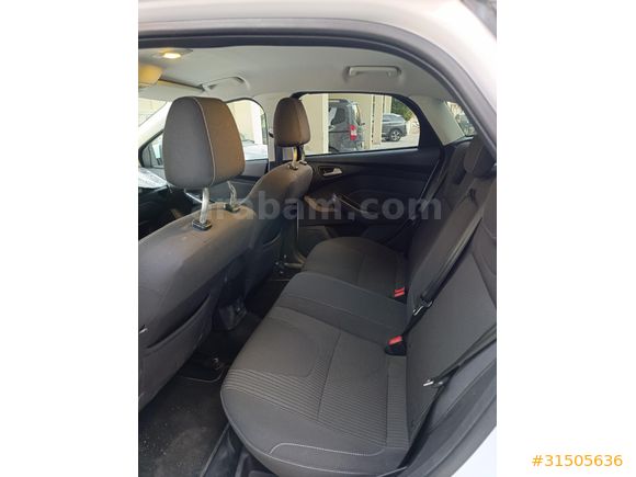 Sahibinden Ford Focus 1.6 TDCi Titanium 2013 Model 182000 km.