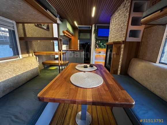 GERÇEK ŞÖMİNELİ BALKONLU 2025 ÖZEL YAPIMI LÜKS KARAVAN