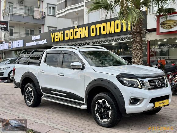 2021 MODEL NISSAN NAVARA 4x4 HATASIZ SADECE 10.000 KM de