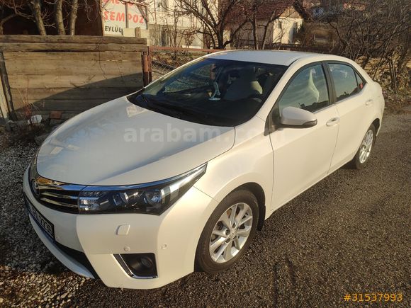 Sahibinden 43.000 km de Toyota Corolla garaj aracı otomatik dizel
