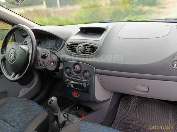 Pazarlıksız Renault Clio 1.2 Authentique  Acİl 2007 Model Düzce