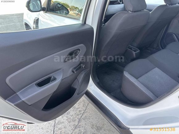 2021 MAKYAJLI 4x4 DUSTER DİZEL
