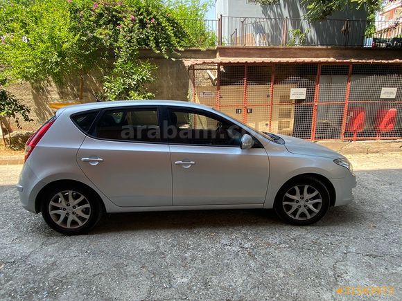 Sahibinden Hyundai i30 1.6 CVVT Mode 2010 Model 