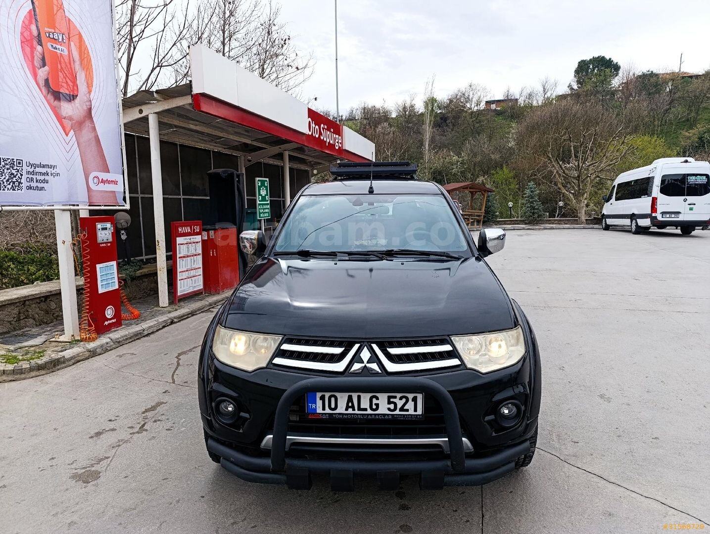 Sahibinden düşük km Mitsubishi L 200 otomatik 4x2 Invite 2014 Model 3