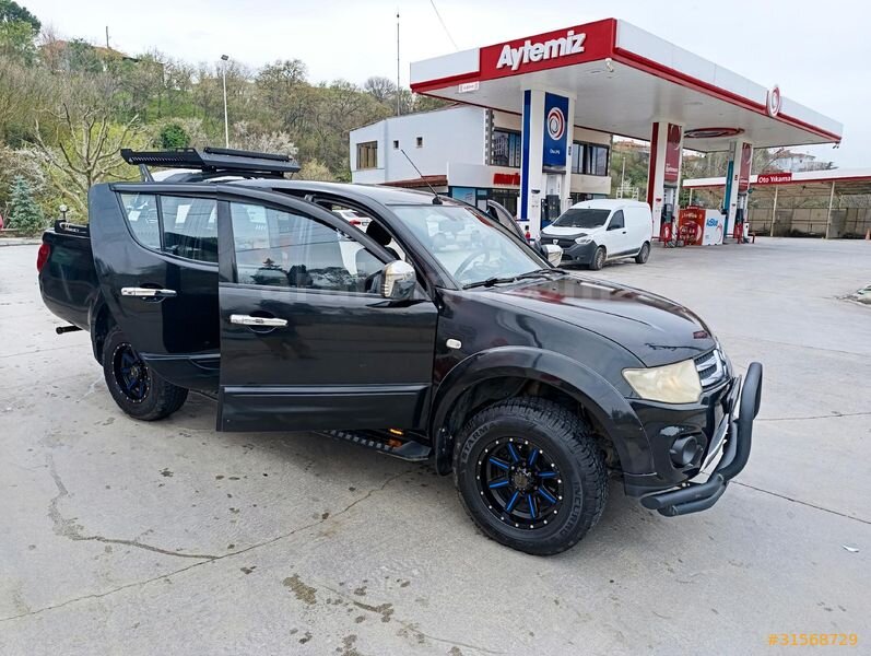 Sahibinden düşük km Mitsubishi L 200 otomatik 4x2 Invite 2014 Model