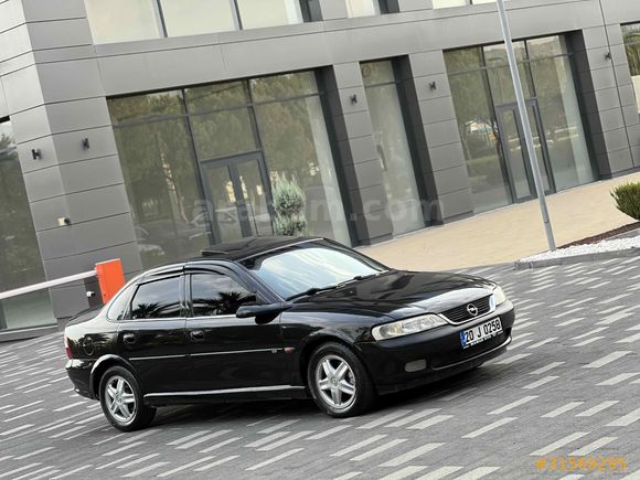 Galeriden Opel Vectra 2.0 CD 1997 Model Denizli