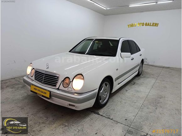 W210 E200 E2 PAKET SANRUFLU DERİ KOLTUK OTOMATİK VİTES BAKIMLI
