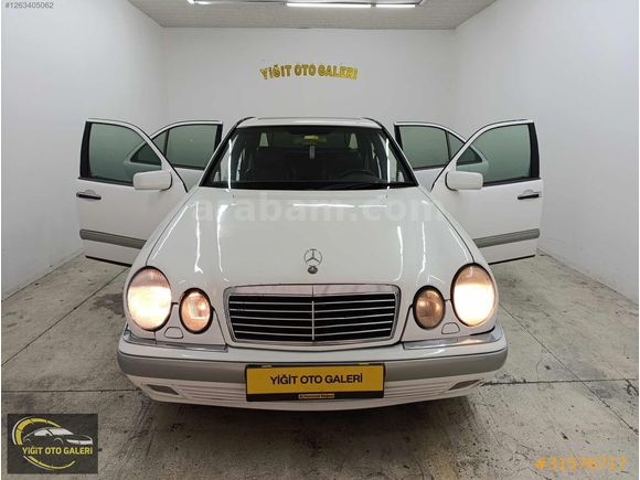 W210 E200 E2 PAKET SANRUFLU DERİ KOLTUK OTOMATİK VİTES BAKIMLI