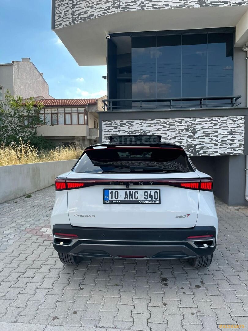 Sahibinden Chery Omoda 5 1.6 T-GDI Excellent 2024 Model Balıkesir 20.000 km Beyaz 7