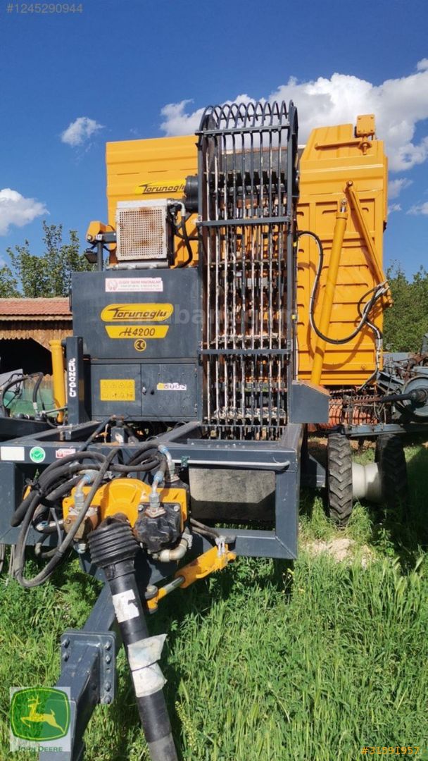 2023 MODEL TORUNOĞLU PANCAR SÖKÜM MAKİNESİ SATILIKTIR.