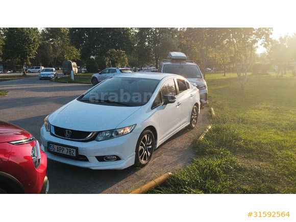 Sahibinden 55.Bin km de Honda Civic İ-vtec 1.6 Premium 2015 Model