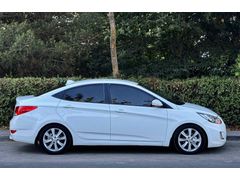 Sahibinden Hyundai Accent Blue 1.6 CRDI Prime 2012 Model  275.0000 km Beyaz