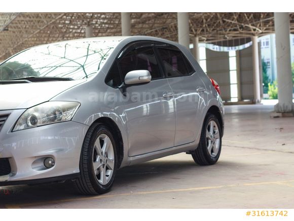 UYGUNLAR AUTO'DAN TEMİZ AİLE ARACI AURİS