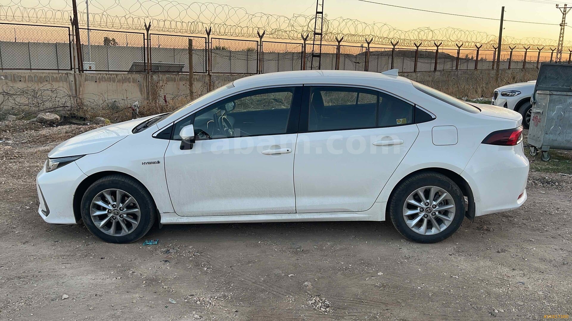 Sahibinden Toyota Corolla 1.8 Hybrid Dream 2021 Model Mardin 230.000 km Beyaz 2