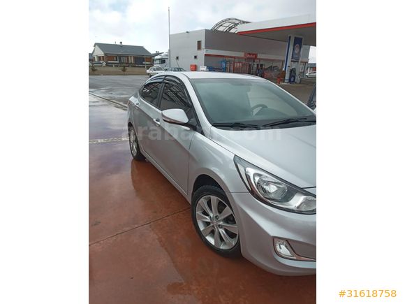 Sahibinden Hyundai Accent Blue 1.4 CVVT Prime 2012 Model