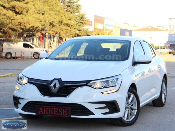 2022 MEGANE 1.3 TCE 140BG OTOMATİK TESLA EKRAN ÇELİK JANT