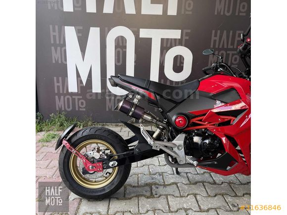 HALF MOTO 2015 HONDA MSX 125 CUSTOM
