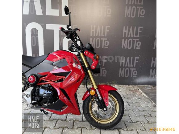 HALF MOTO 2015 HONDA MSX 125 CUSTOM
