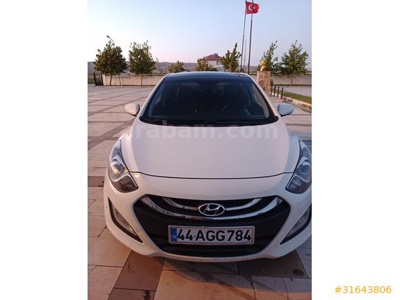 Sahibinden Hyundai i30 1.6 GDi Elite 2012 Model Malatya bütün bakımları yeni yapıldı. km değişiklik gösterebilir.