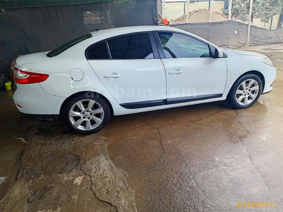 HATASİZ SAHİBİNDEN TAKASLİ Renault Fluence 1.5 dCi Touch Plus 2013 Model