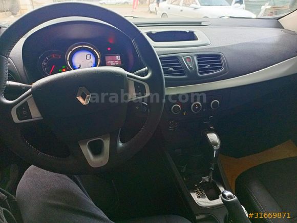 HATASİZ SAHİBİNDEN TAKASLİ Renault Fluence 1.5 dCi Touch Plus 2013 Model