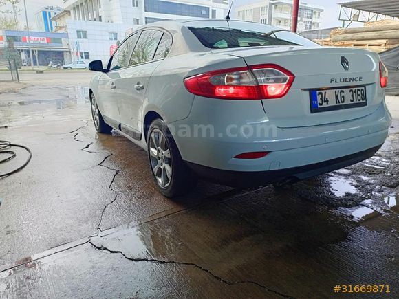 HATASİZ SAHİBİNDEN TAKASLİ Renault Fluence 1.5 dCi Touch Plus 2013 Model