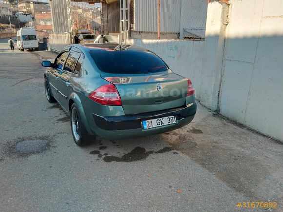 Sahibinden Renault Megane 1.5 dCi Authentique 2004 Model  395.000 km Yeşil