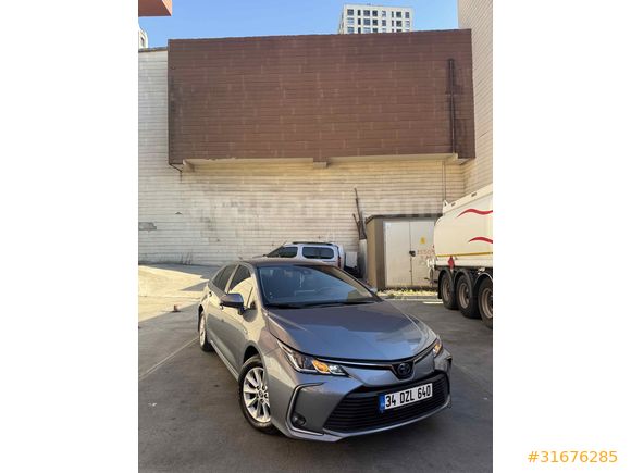 Sahibinden Toyota Corolla 1.8 Hybrid Dream 2021 Model 