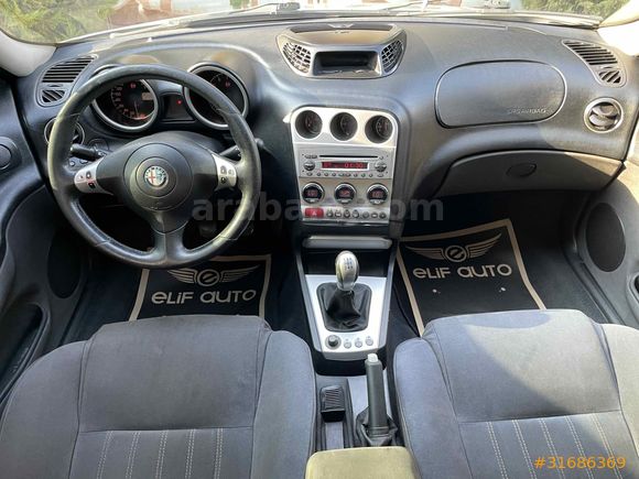 Alfa Romeo 1.6 Progression 2005 Model 