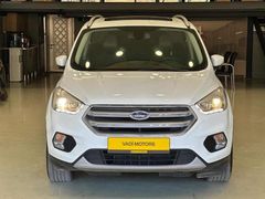 Vadi Motor's 2017 Ford Kuga Cam tavan Otomatik